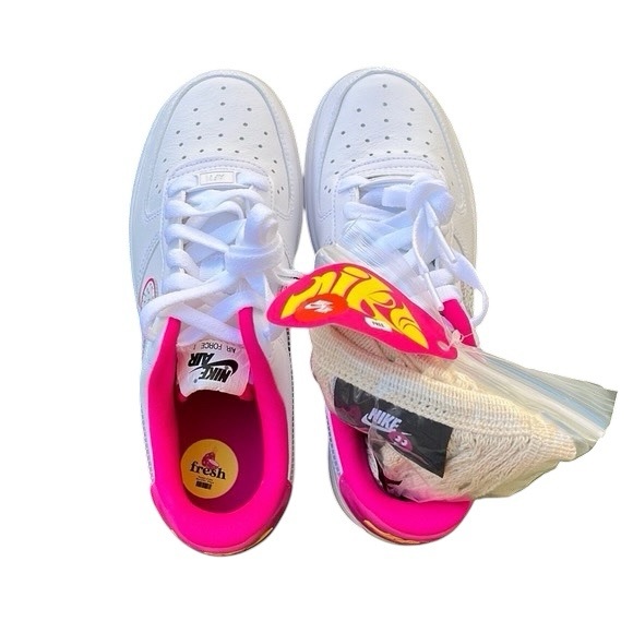 Nike Air Force 1 '07 LX "Dragon Fruit" - Picture 7 of 8